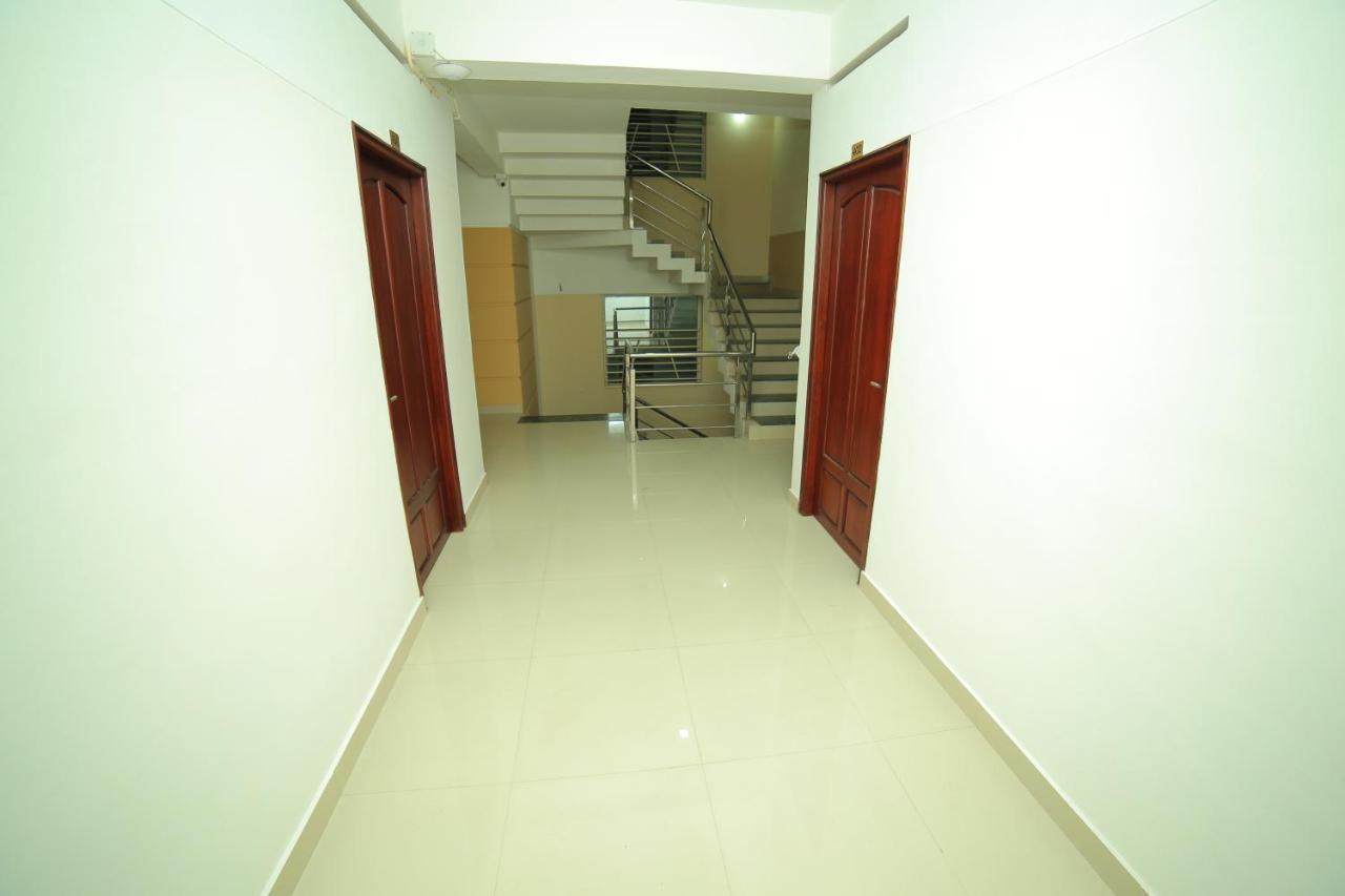 Hotel Falcon Тривандрум Экстерьер фото