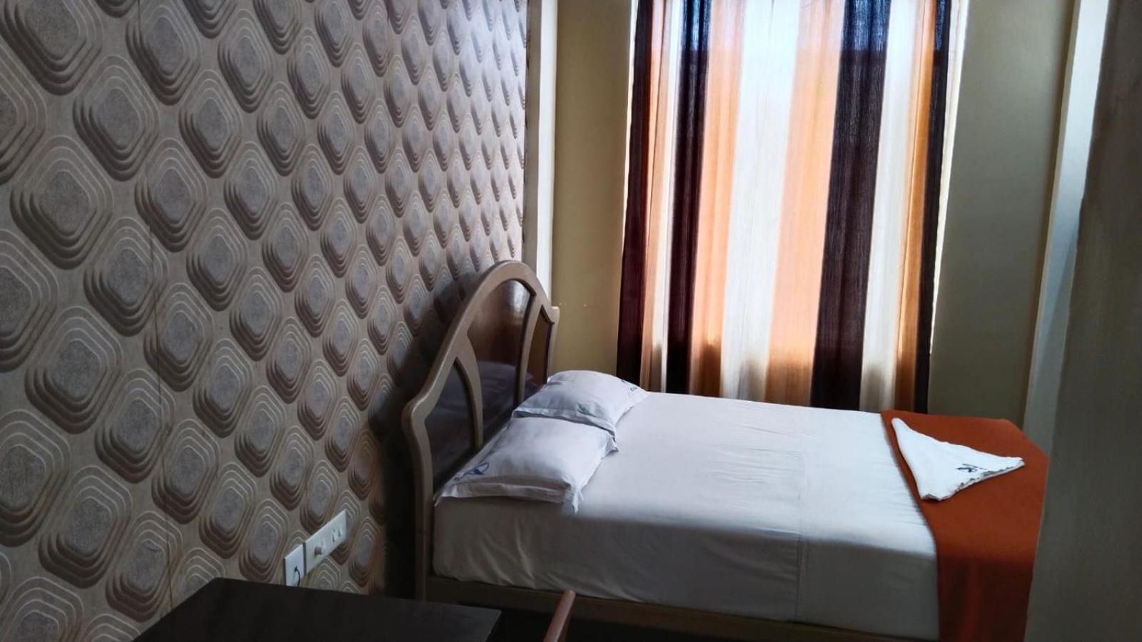 Hotel Falcon Тривандрум Экстерьер фото